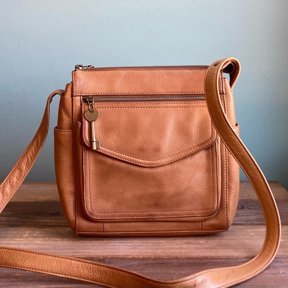 Vintage Fossil Leather Crossbody Bag - Picture 3 of 12